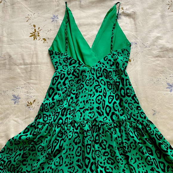 Dress - Picture 3 of 3